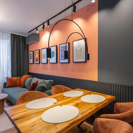 Apartment Modern&central 2-bedroom With Parking *