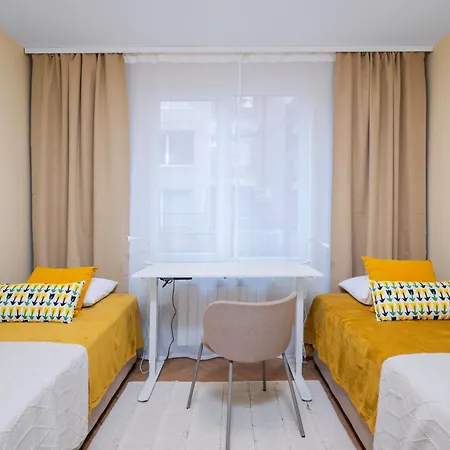 Modern&central 2-bedroom With Parking Apartment *
