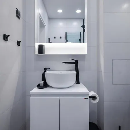 Modern&central 2-bedroom With Parking Apartment Sofia