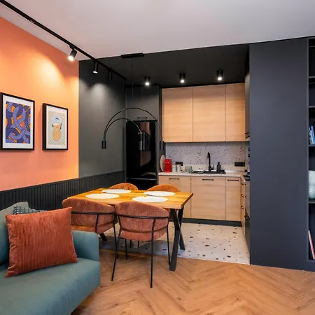 Modern&central 2-bedroom With Parking