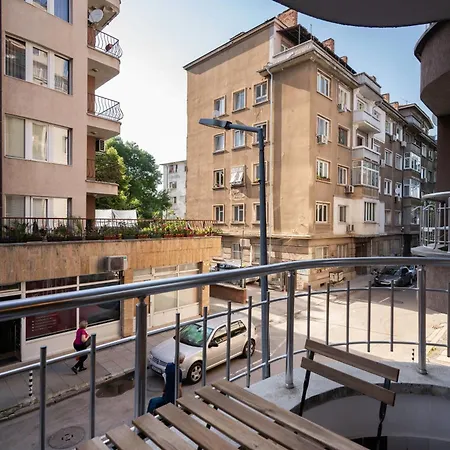 Modern&central 2-bedroom With Parking *